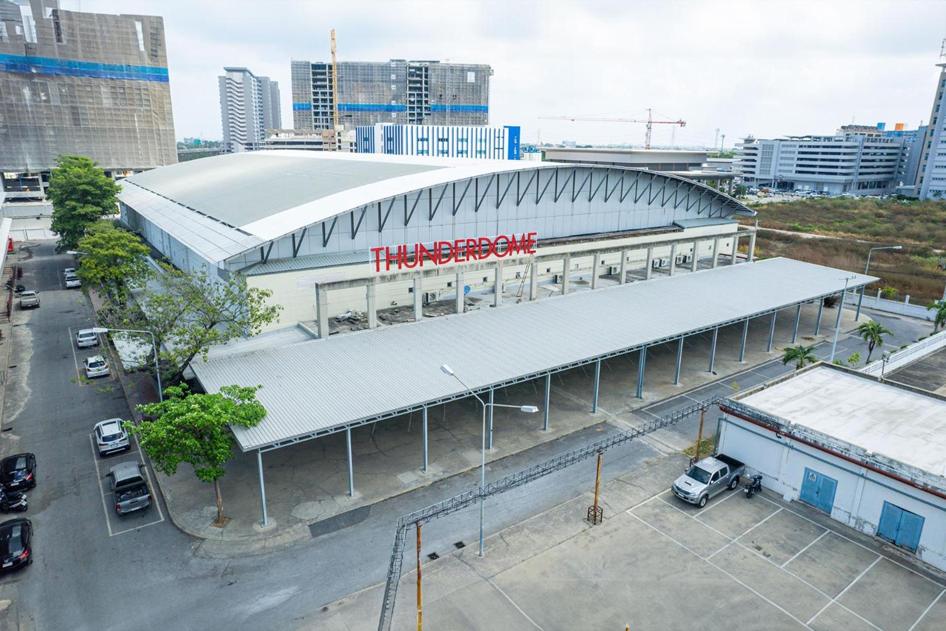 Beige Poshtels + Netflix Hostel Bangkok Exterior photo